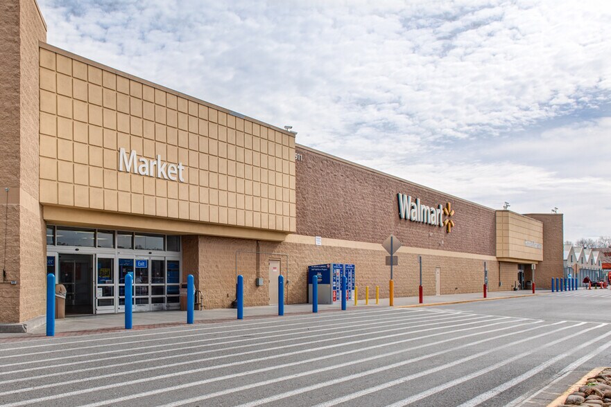 911-925 Highway 321 N, Lenoir City, TN à louer - Photo de l’immeuble – Image 2 sur 9