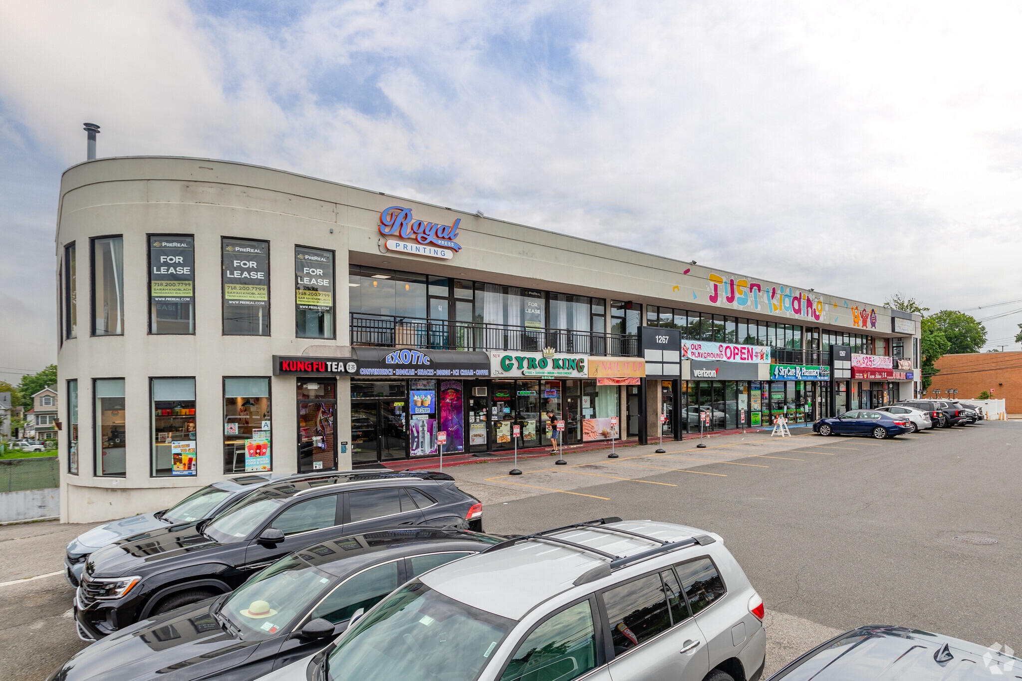 1267 Forest Ave, Staten Island, NY à louer Photo principale– Image 1 sur 71