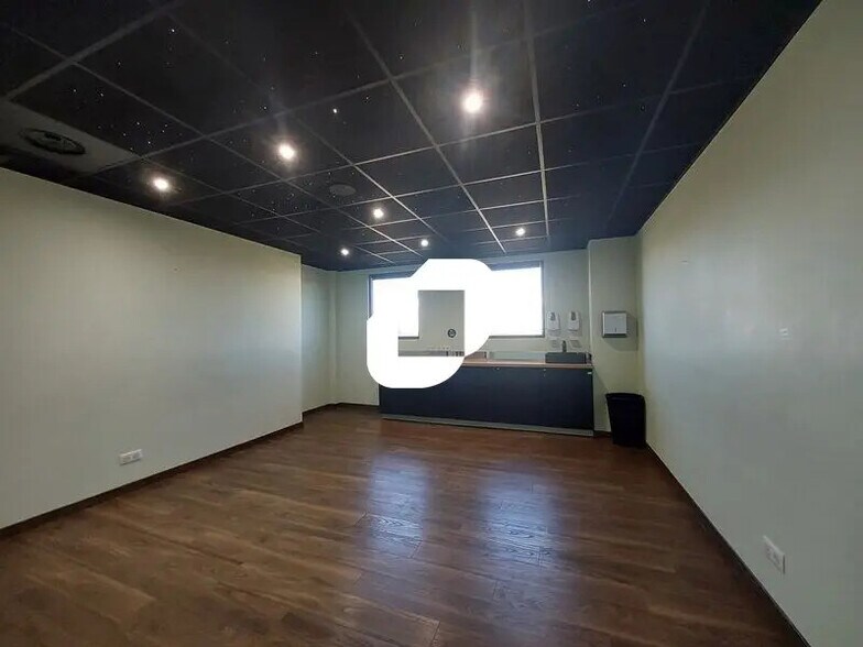 Bureau dans Mauguio à louer - Photo de l’immeuble – Image 3 sur 26