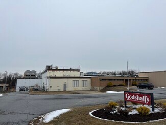 Plus de détails pour 4591 Colebrook Ave, Emmaus, PA - Industriel/Logistique à vendre