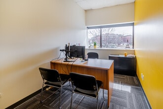 2750 Ch Sainte-Foy, Québec, QC à louer Photo intérieure– Image 2 sur 3