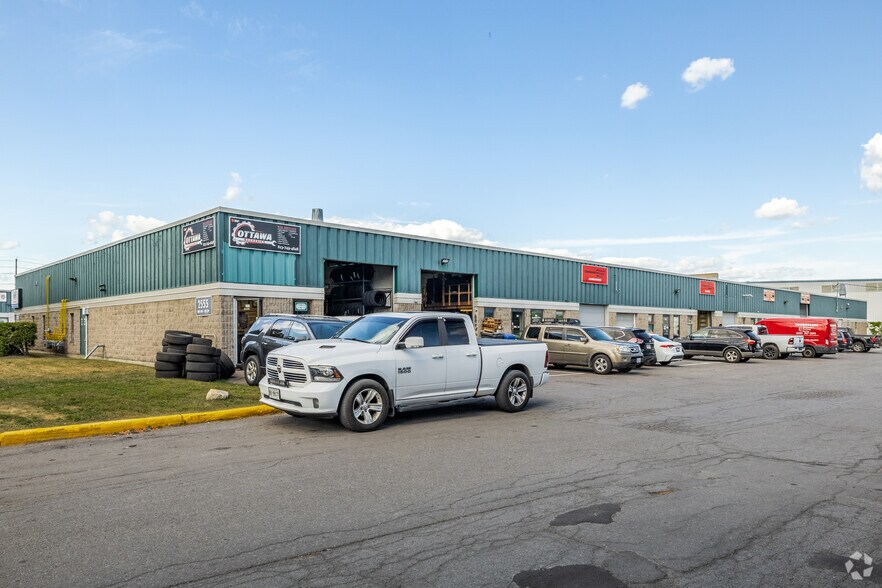 2555 Blackwell St, Ottawa, ON à louer - Photo de l’immeuble – Image 2 sur 3