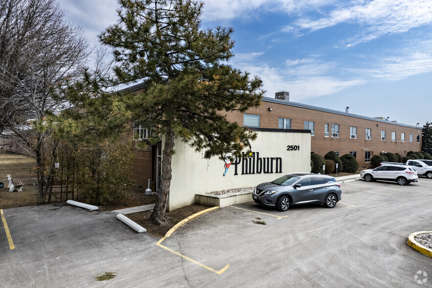 2501 Stanfield Rd, Mississauga, ON à vendre - Photo principale – Image 1 sur 2
