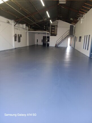 Plus de détails pour 7822 Salt Lake Ave, Cudahy, CA - Industriel/Logistique à louer