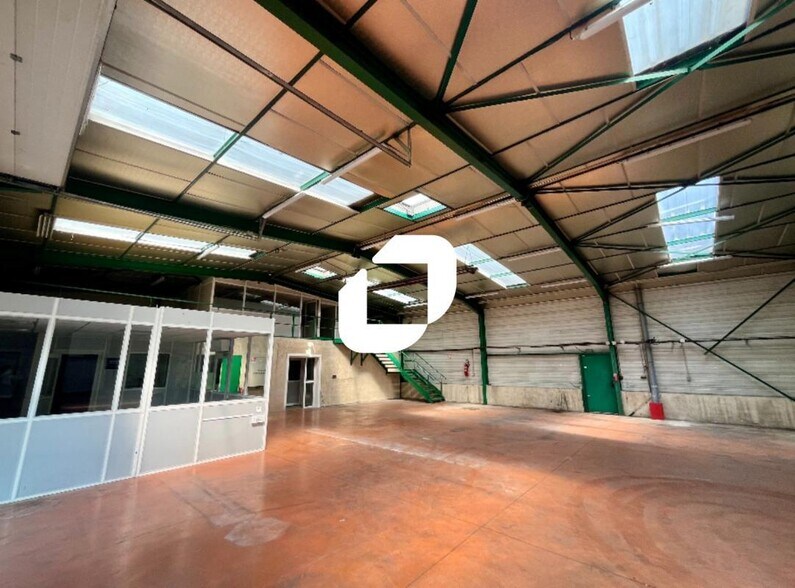 244 Rue De Chavanne, Arnas à louer - Photo intérieure – Image 2 sur 13
