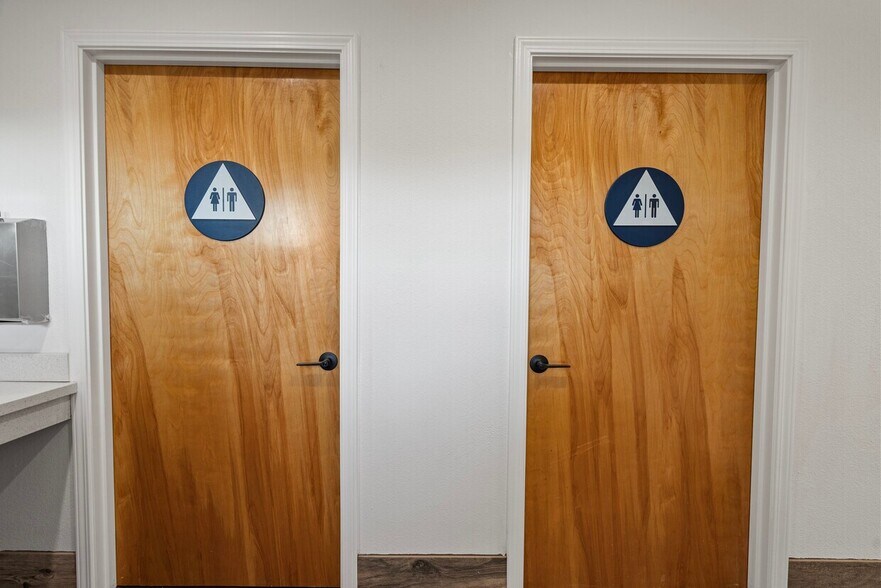 107 3rd St, San Juan Bautista, CA à louer - Photo de l’immeuble – Image 3 sur 47