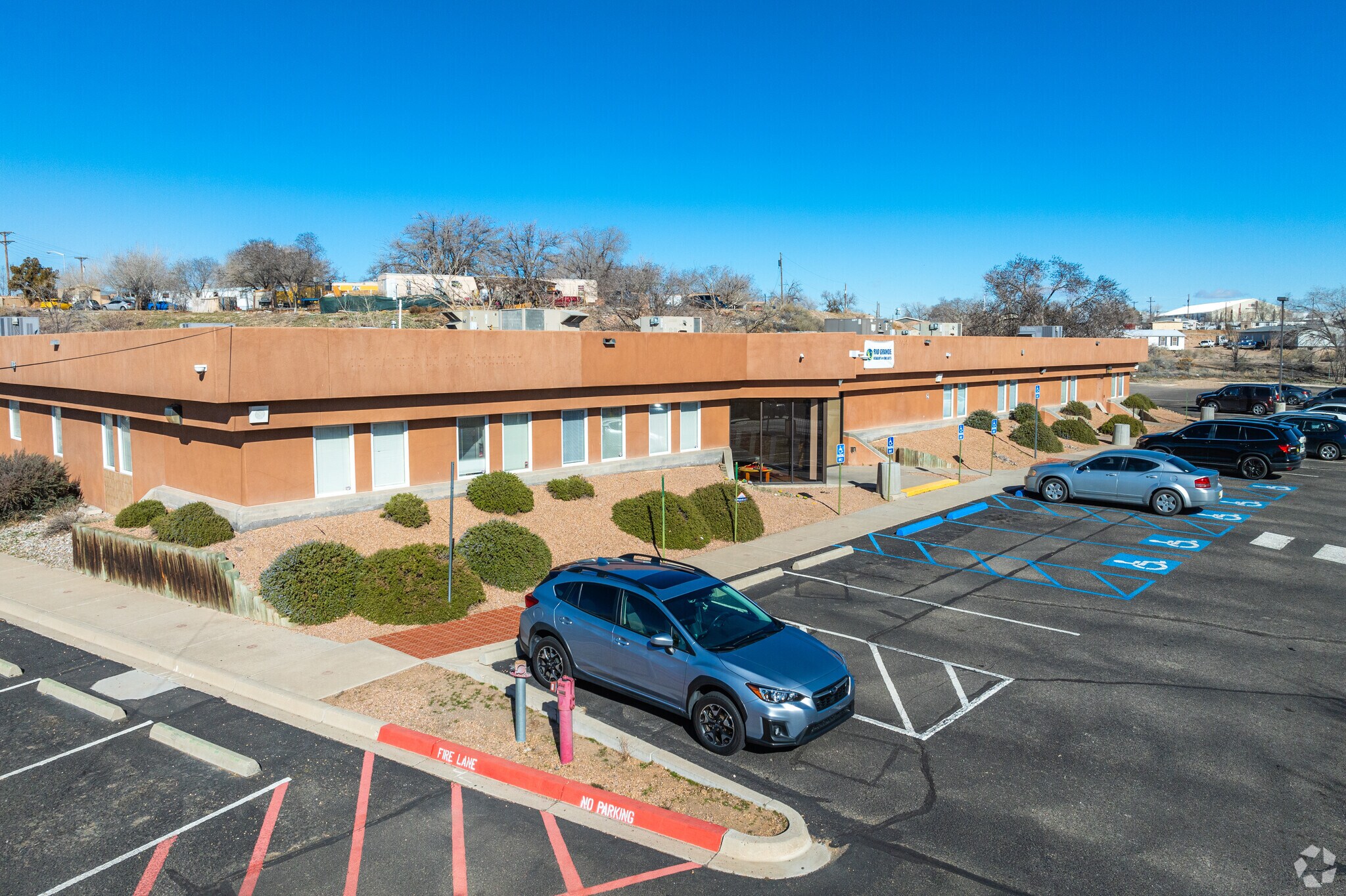 1401 Old Coors Rd SW, Albuquerque, NM à louer Photo principale– Image 1 sur 17