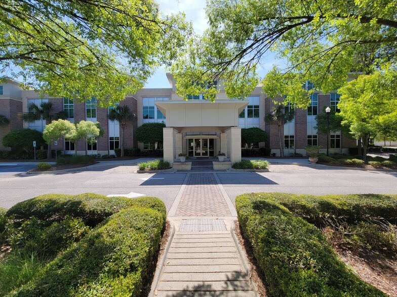 421 Wando Park Blvd, Mount Pleasant, SC à vendre - Photo principale – Image 1 sur 11