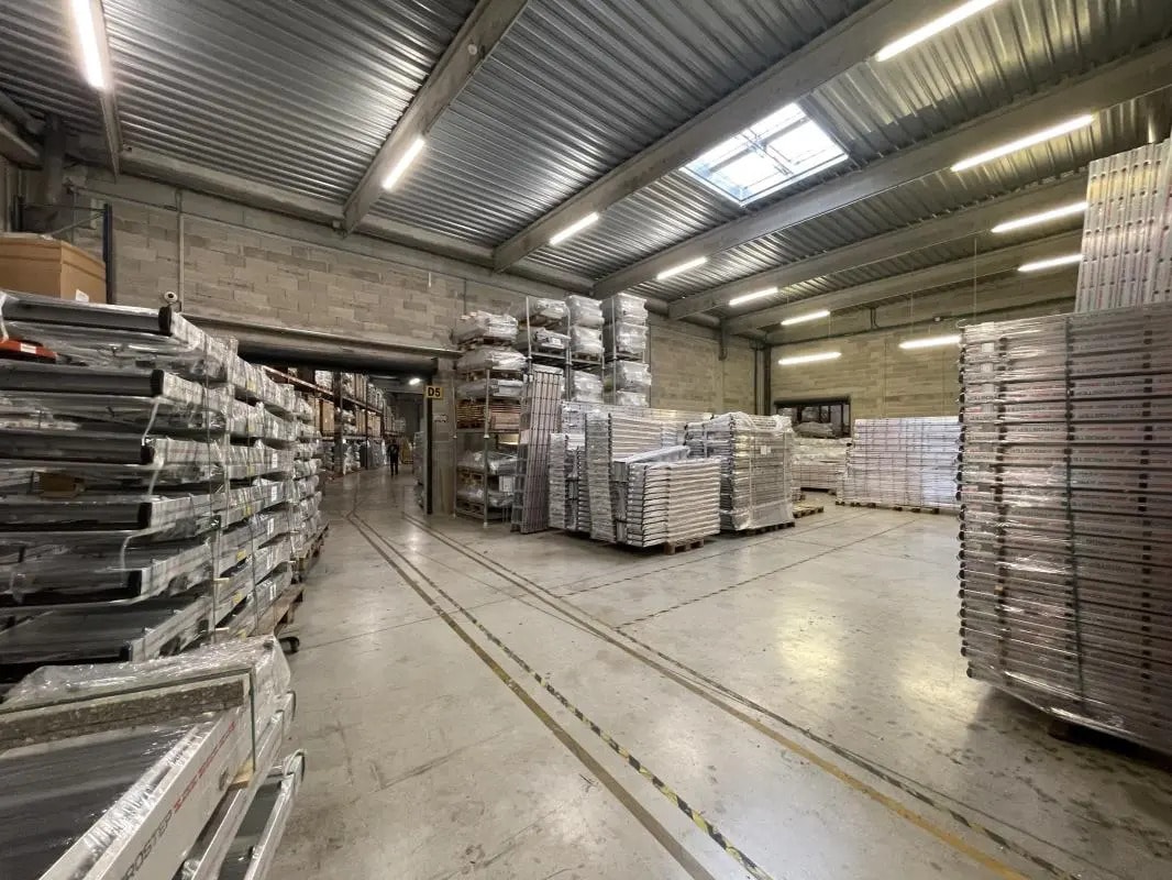 Local d’activités dans Saint-Jean-de-Védas à louer Photo intérieure– Image 1 sur 6