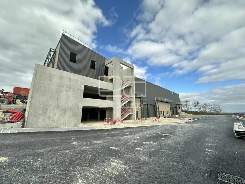 Local d'activités dans Ludres à vendre - Photo de l’immeuble – Image 1 sur 12