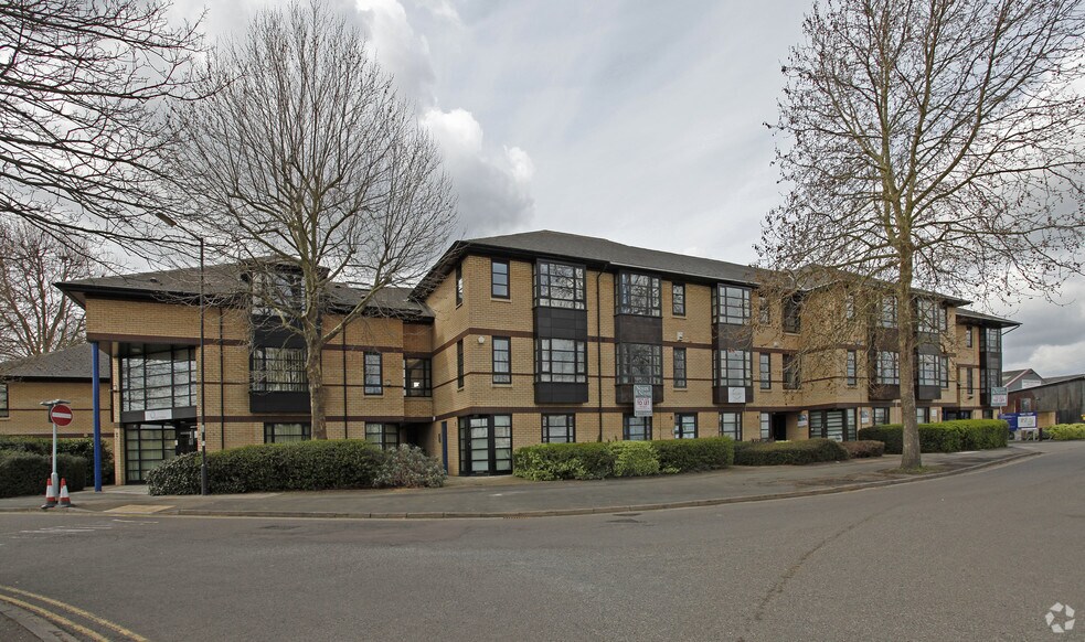 Swann Rd, Cambridge à louer - Photo principale – Image 1 sur 1