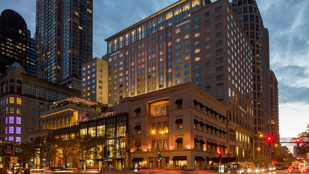 108 E Superior St, Chicago, IL à louer - Photo principale – Image 1 sur 4