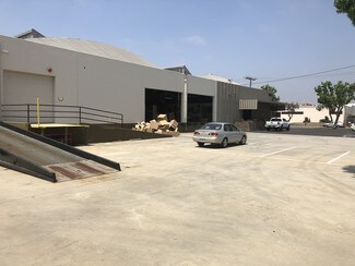 Plus de détails pour 5900-5922 Triumph St, Commerce, CA - Industriel/Logistique à louer