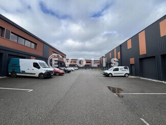Plus de détails pour Local d’activités à vendre
