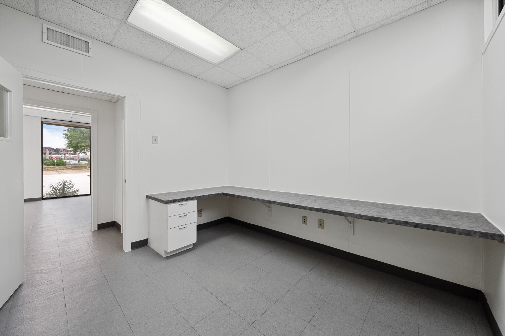 1213 N Interstate 35, Austin, TX à louer Photo intérieure– Image 1 sur 4