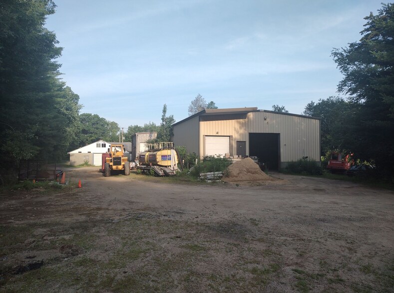 30 Meadow Rd, Spencer, MA à vendre - Photo de l’immeuble – Image 2 sur 9