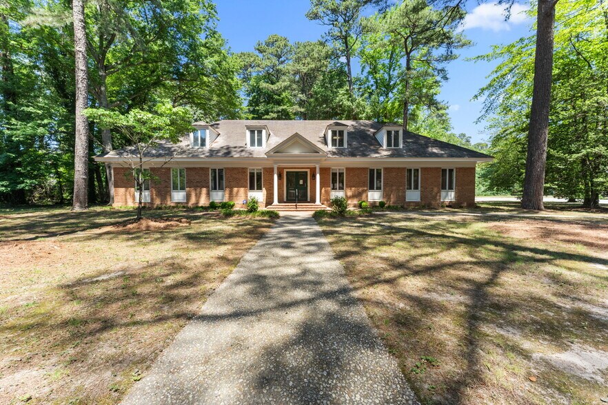 678 Rappahannock Dr, White Stone, VA à vendre - Photo de l’immeuble – Image 3 sur 29