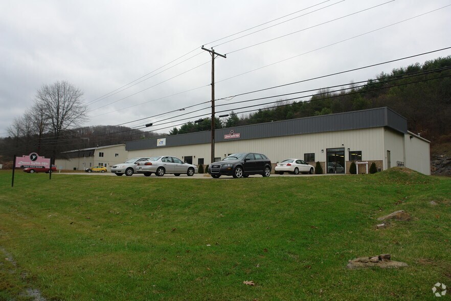 319 Perry Hwy, Harmony, PA à louer - Photo de l’immeuble – Image 2 sur 2