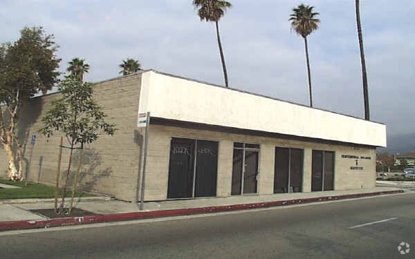 819 N Pacific Ave, Glendale, CA à louer - Photo de l’immeuble – Image 3 sur 13