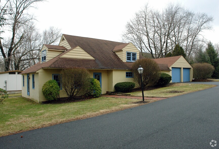 831 Dekalb Pike portefeuille de 3 biens à vendre sur LoopNet.fr - Photo principale – Image 3 sur 3