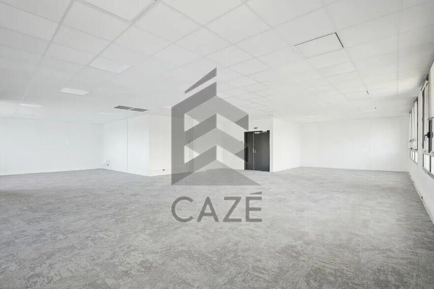 Bureau dans Mérignac à louer - Photo de l’immeuble – Image 3 sur 5