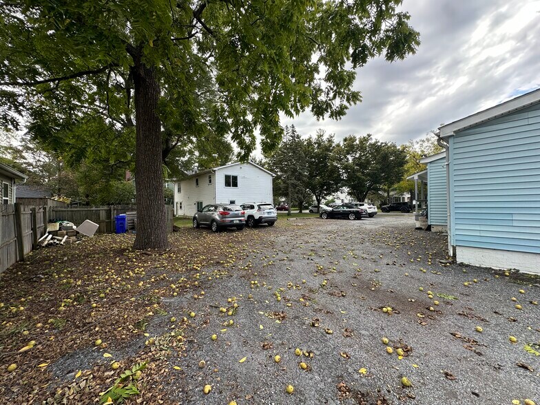 7501 Rhode Island Ave, College Park, MD à vendre - Photo de l’immeuble – Image 3 sur 5