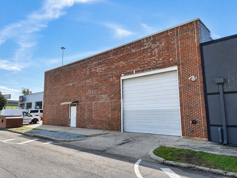 917 6th Ave N, Birmingham, AL à louer - Photo de l’immeuble – Image 2 sur 15