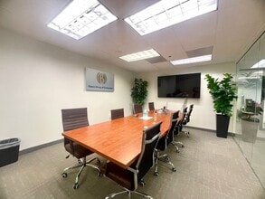 800 N Haven Ave, Ontario, CA à louer Photo intérieure– Image 2 sur 16