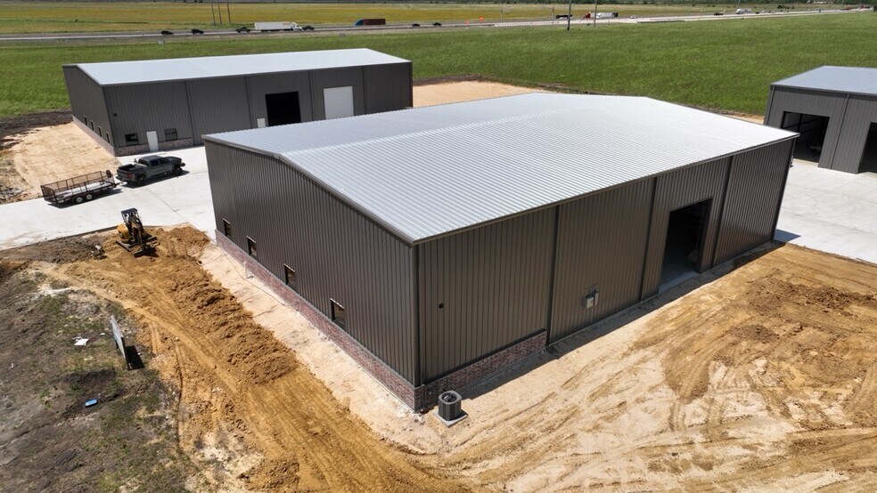 8490 Industrial Pky, Beaumont, TX à louer - Photo de l’immeuble – Image 3 sur 15