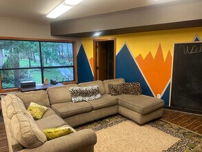 20390 Willamette Dr, West Linn, OR à louer Photo intérieure– Image 1 sur 1