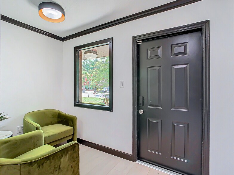 409 Montgomery Rd, Altamonte Springs, FL à vendre - Photo de l’immeuble – Image 2 sur 19
