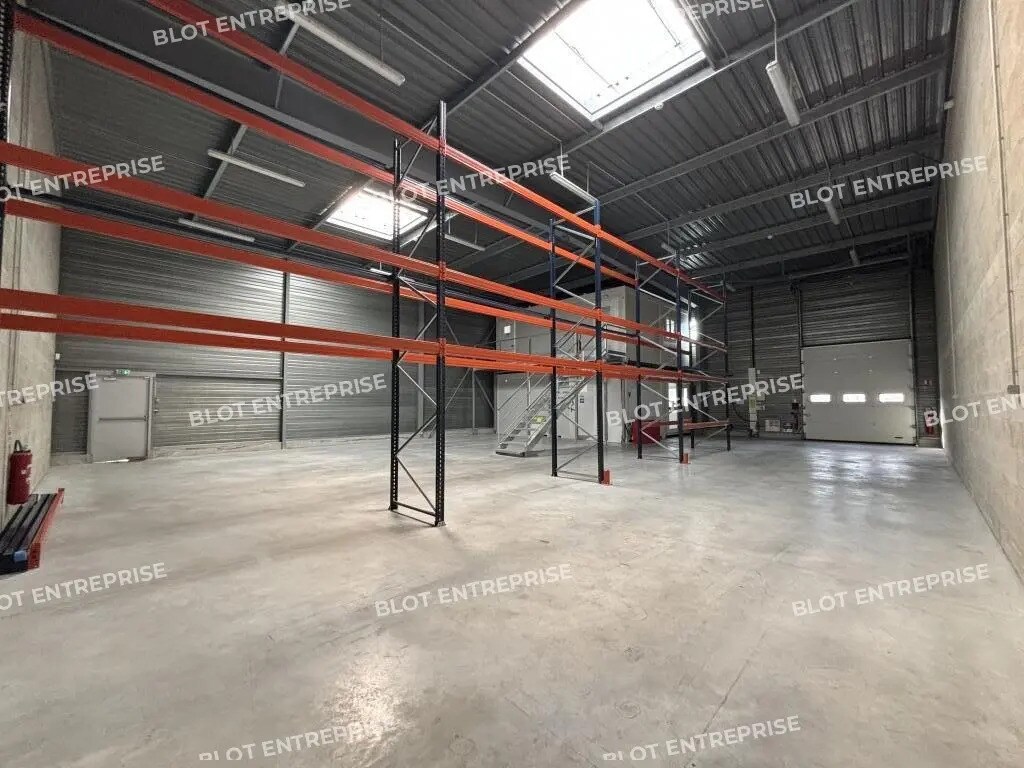 Local d’activités dans Saint-Herblain à louer Photo de l’immeuble– Image 1 sur 7