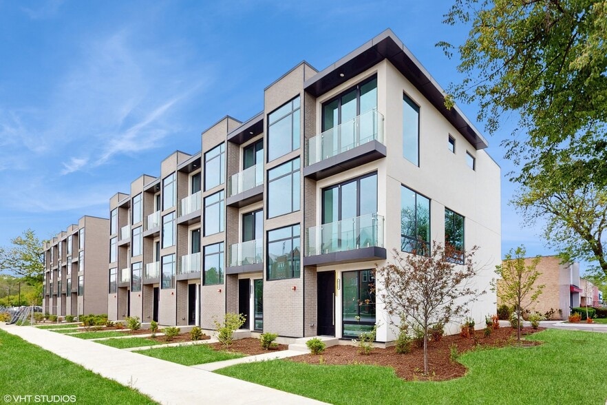 6330-6338 Hennings Ct, Morton Grove, Morton Grove, IL à vendre - Photo principale – Image 1 sur 7