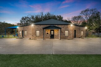 Plus de détails pour 3421 E Walnut St, Pearland, TX - Local commercial à vendre