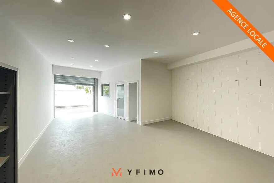 Local d’activités dans Mantes-la-Ville à louer - Photo intérieure – Image 1 sur 3