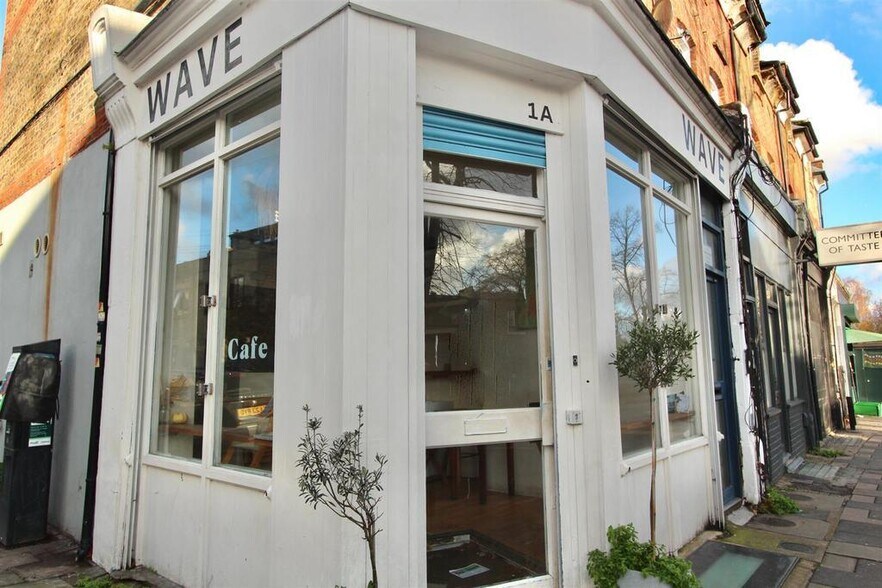 1A Evering Rd, Londres à louer - Photo de l’immeuble – Image 2 sur 3