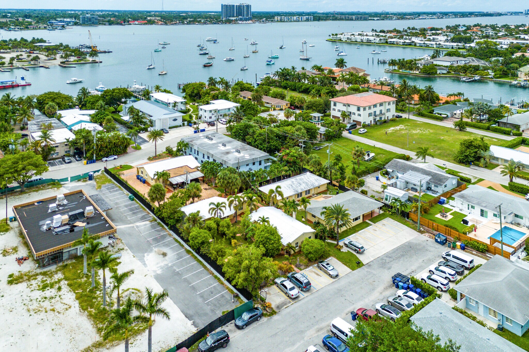 2637 West Way, Riviera Beach, FL à vendre Photo principale– Image 1 sur 6