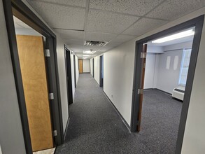 3266 N Meridian St, Indianapolis, IN à louer Photo intérieure– Image 2 sur 19