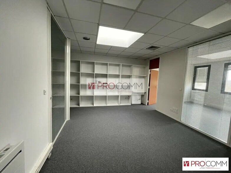 Bureau dans Chartres à louer - Photo intérieure – Image 1 sur 7