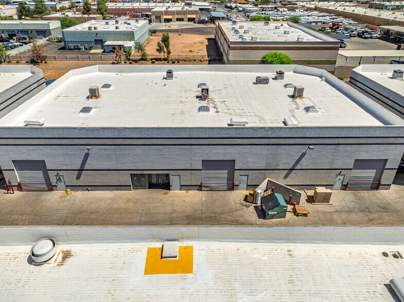 1329 N 29th Ave, Phoenix, AZ à louer - Photo de l’immeuble – Image 3 sur 27