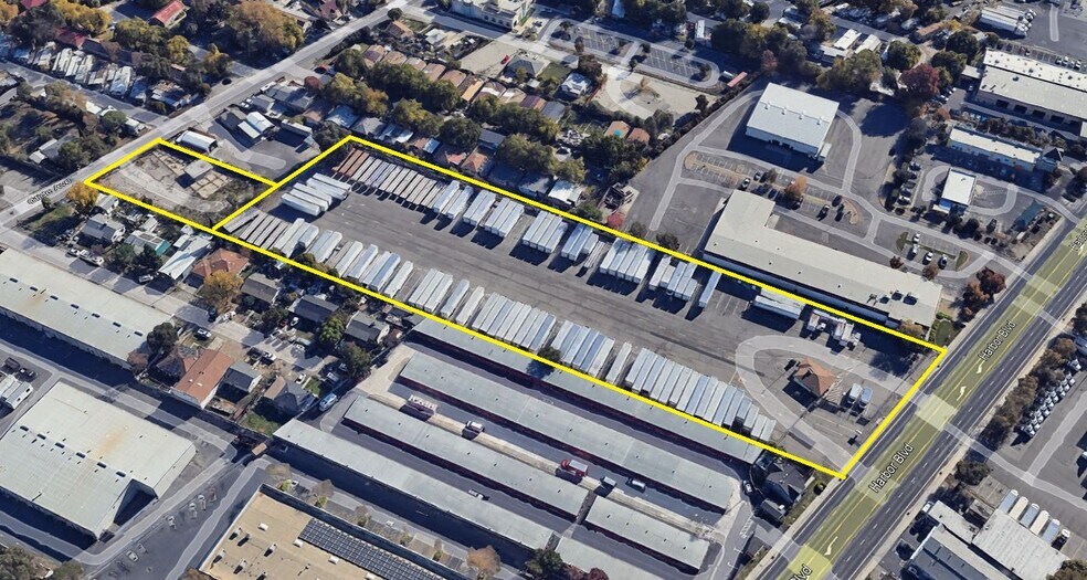 601 Harbor Blvd, West Sacramento, CA à vendre - Photo principale – Image 1 sur 4