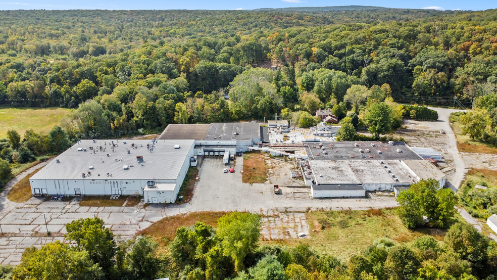 153 Searles Rd, Pomfret Center, CT à louer - Aérien – Image 2 sur 26