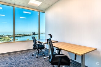 3031 N Rocky Point Dr W, Tampa, FL à louer Photo intérieure– Image 2 sur 2