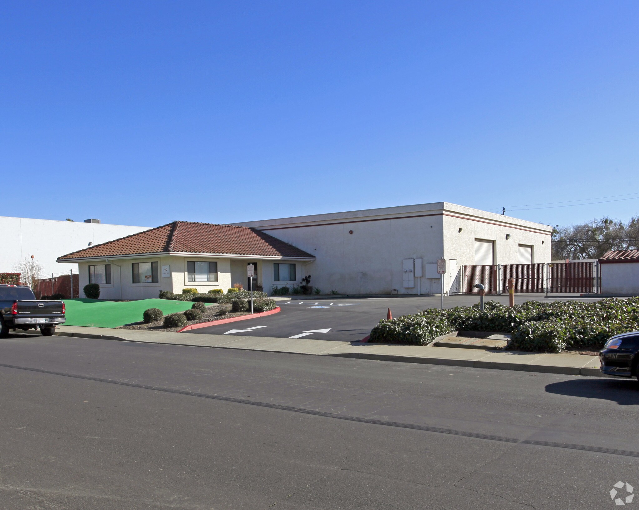 40 Union Way, Vacaville, CA à louer Photo principale– Image 1 sur 26