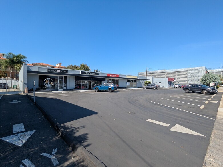 319-325 Monroe St, San Jose, CA à louer - Photo de l’immeuble – Image 3 sur 6