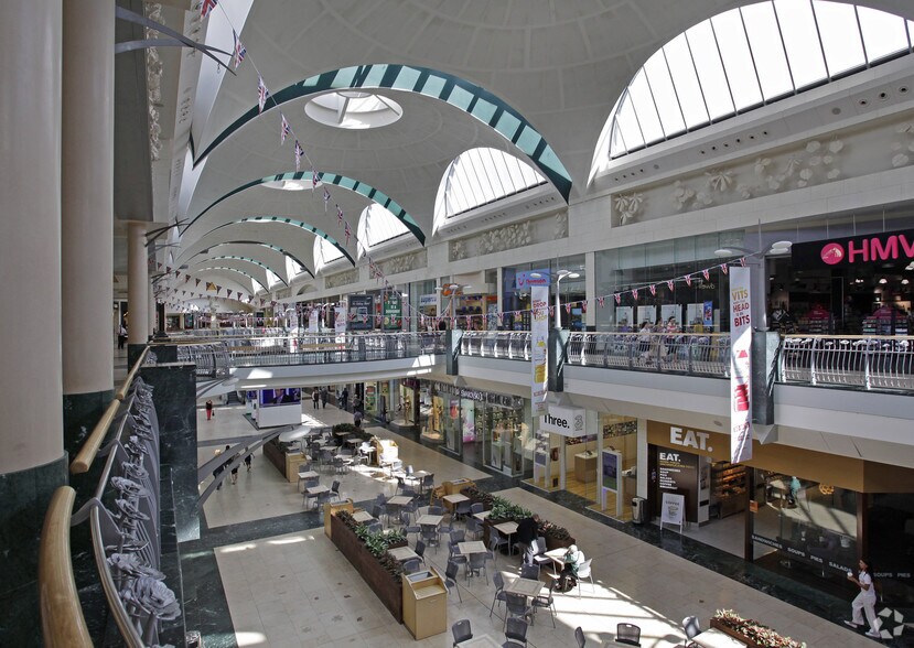 Bluewater Pky, Greenhithe à louer - Photo de l’immeuble – Image 2 sur 16
