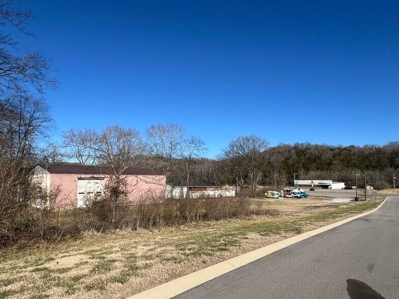 1126 Louisville Hwy, Goodlettsville, TN à vendre - Photo de l’immeuble – Image 3 sur 11