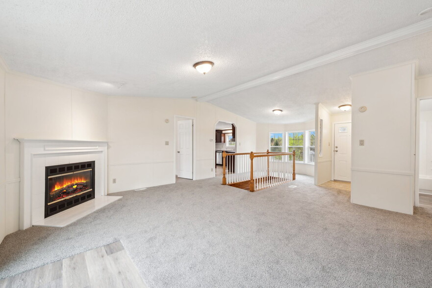 2684/2682 PA-819, Greensburg, PA à vendre - Photo intérieure – Image 3 sur 51