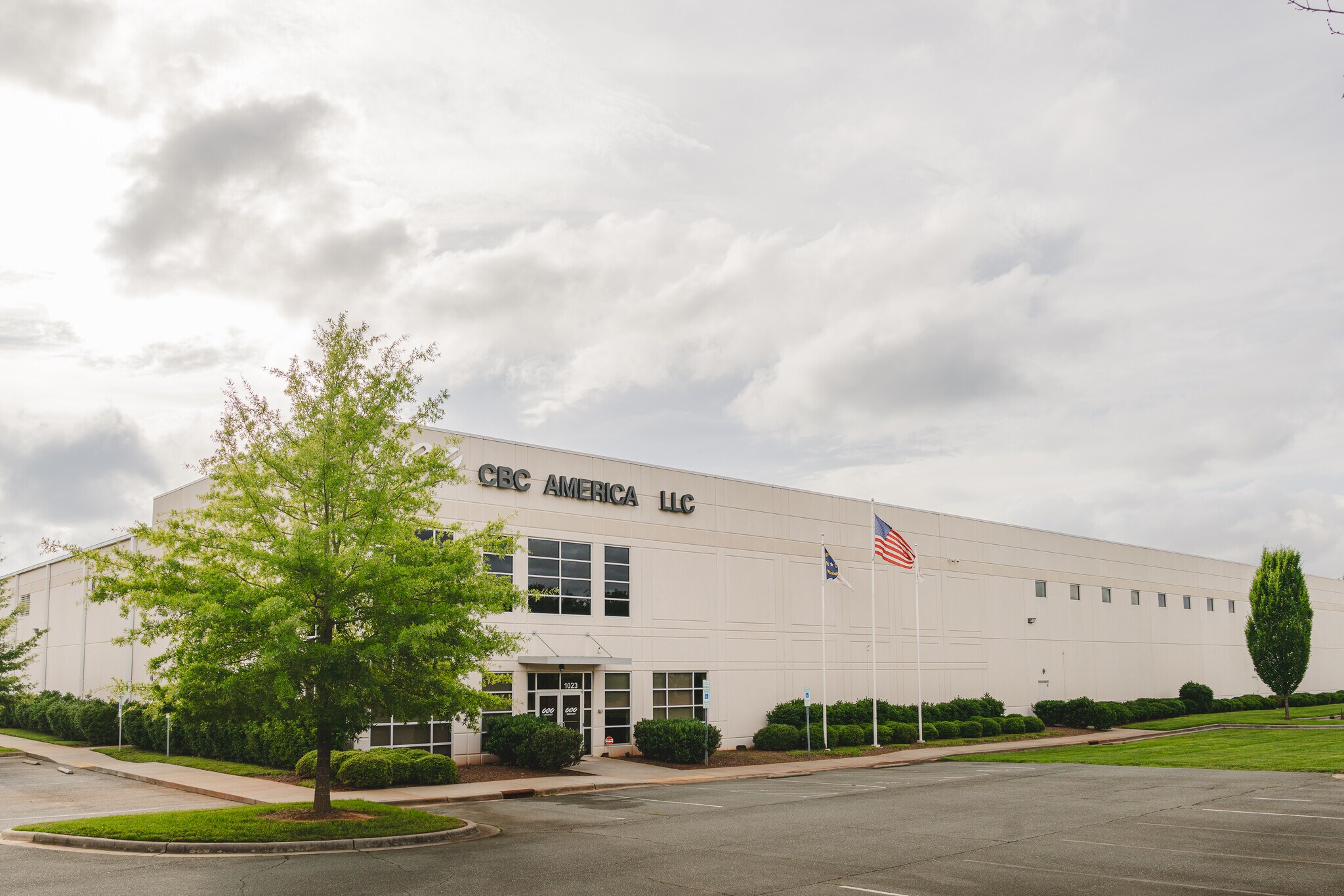 1023 Corporate Park Dr, Mebane, NC à louer Photo principale– Image 1 sur 2