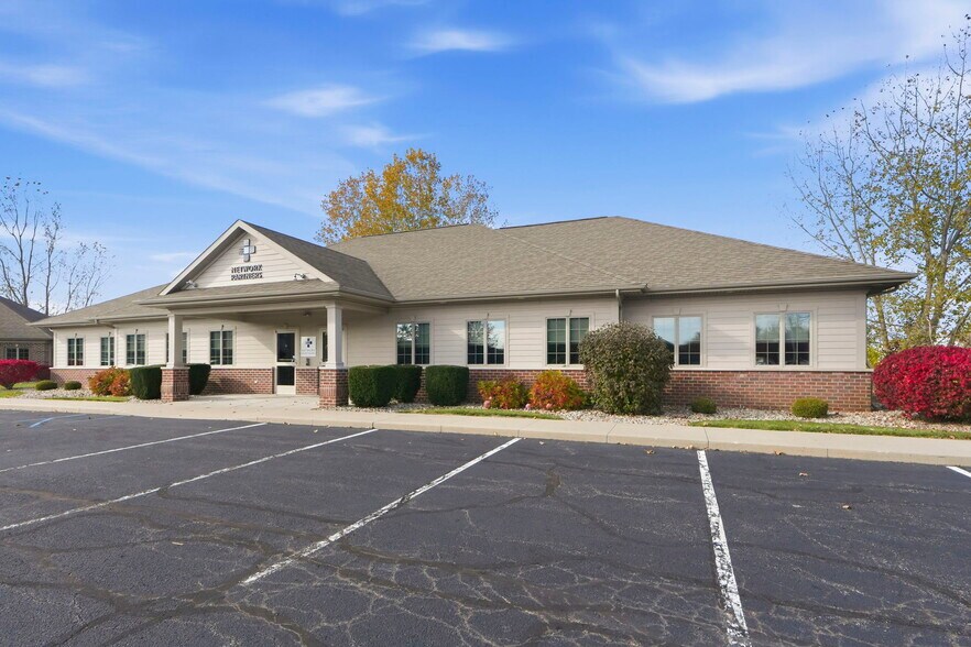 2150 N Pointe Dr, Warsaw, IN à louer - Photo de l’immeuble – Image 2 sur 28